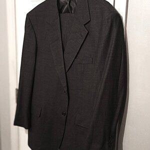 Botany Five Hundred Men Gray 2 Piece Suit  44R